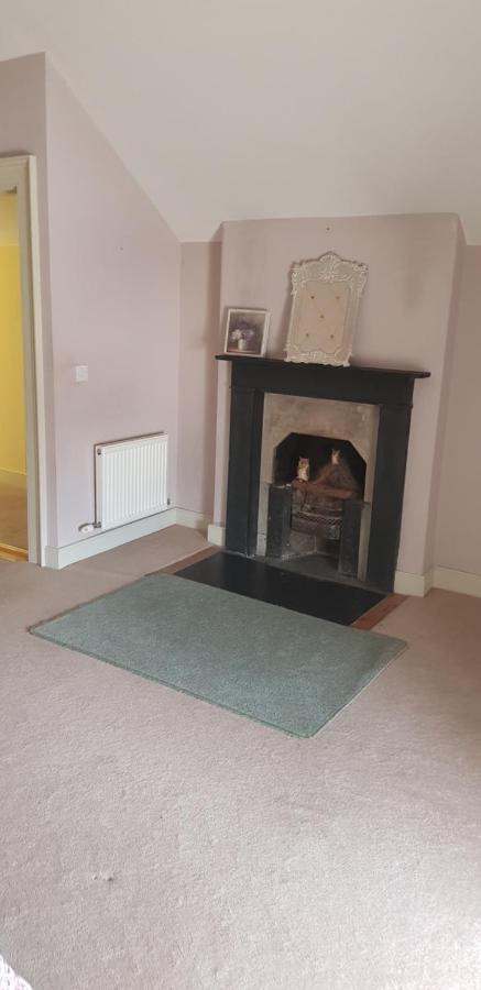 2 Bed Courtyard Apartment At Rockfield House Kells In Meath - Short Term Let Eksteriør billede