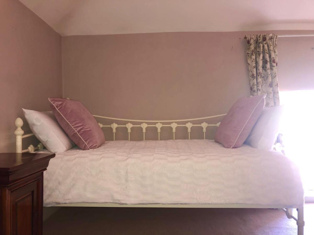 2 Bed Courtyard Apartment At Rockfield House Kells In Meath - Short Term Let Eksteriør billede